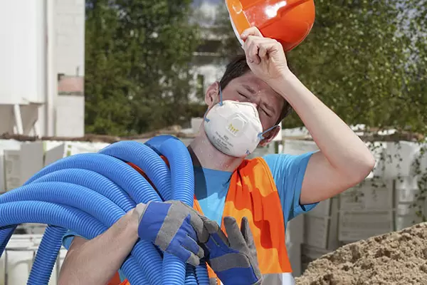 worker in hot weather