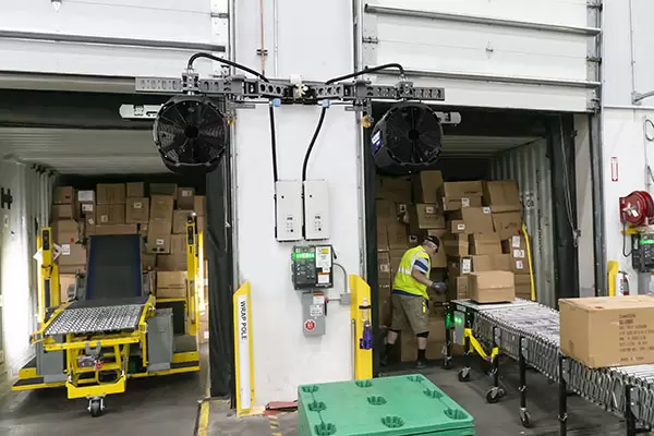 power breezer sky pointed inside of trailers